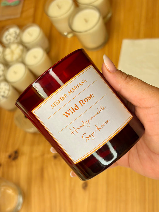 Wild Rose Limited Edition – Soja-Duftkerze | Rose, Pflaume & Patchouli